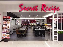 Sunset Seaview Vacation Condos City Centre @ IMAGO Shopping Mall