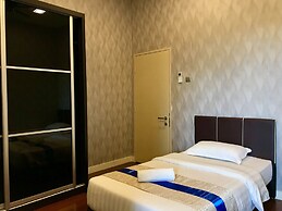 Sunset Seaview Vacation Condos City Centre @ IMAGO Shopping Mall