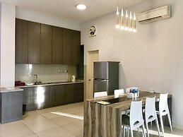 Sunset Seaview Vacation Condos City Centre @ IMAGO Shopping Mall