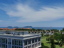 Sunset Seaview Vacation Condos City Centre @ IMAGO Shopping Mall