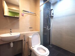 Sunset Seaview Vacation Condos City Centre @ IMAGO Shopping Mall