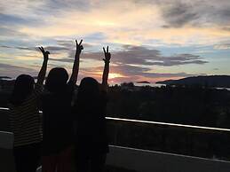 Sunset Seaview Vacation Condos City Centre @ IMAGO Shopping Mall