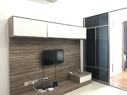 Sunset Seaview Vacation Condos City Centre @ IMAGO Shopping Mall