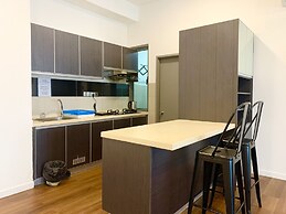 Sunset Seaview Vacation Condos City Centre @ IMAGO Shopping Mall