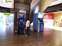 Sunset Seaview Vacation Condos City Centre @ IMAGO Shopping Mall