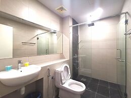 Sunset Seaview Vacation Condos City Centre @ IMAGO Shopping Mall