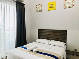 Sunset Seaview Vacation Condos City Centre @ IMAGO Shopping Mall