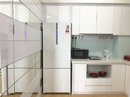 Sunset Seaview Vacation Condos City Centre @ IMAGO Shopping Mall