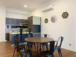 Sunset Seaview Vacation Condos City Centre @ IMAGO Shopping Mall