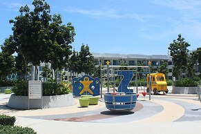 Sunset Seaview Vacation Condos City Centre @ IMAGO Shopping Mall