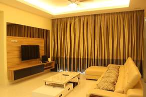 Sunset Seaview Vacation Condos City Centre @ IMAGO Shopping Mall