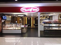 Sunset Seaview Vacation Condos City Centre @ IMAGO Shopping Mall