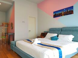 Sunset Seaview Vacation Condos City Centre @ IMAGO Shopping Mall