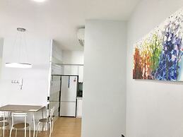 Sunset Seaview Vacation Condos City Centre @ IMAGO Shopping Mall