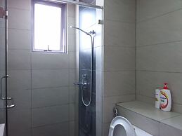 Sunset Seaview Vacation Condos City Centre @ IMAGO Shopping Mall