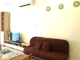 Sunset Seaview Vacation Condos City Centre @ IMAGO Shopping Mall