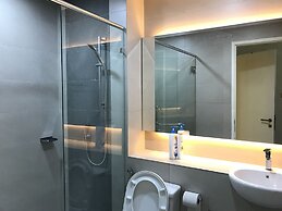 Sunset Seaview Vacation Condos City Centre @ IMAGO Shopping Mall