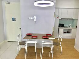 Sunset Seaview Vacation Condos City Centre @ IMAGO Shopping Mall