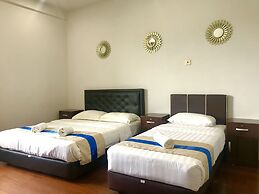 Sunset Seaview Vacation Condos City Centre @ IMAGO Shopping Mall