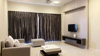 Sunset Seaview Vacation Condos City Centre @ IMAGO Shopping Mall