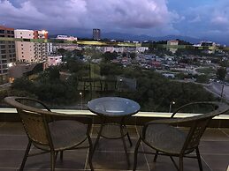 Sunset Seaview Vacation Condos City Centre @ IMAGO Shopping Mall