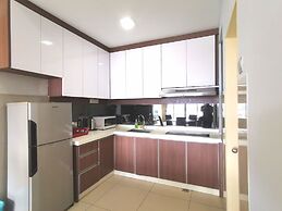 Sunset Seaview Vacation Condos City Centre @ IMAGO Shopping Mall