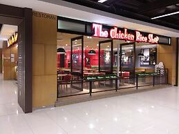 Sunset Seaview Vacation Condos City Centre @ IMAGO Shopping Mall