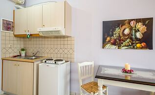 Stamatakis Boutique Studios