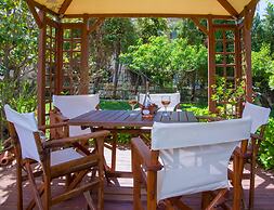 Stamatakis Boutique Studios