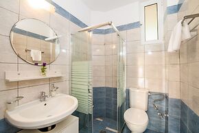 Stamatakis Boutique Studios