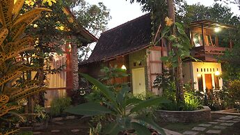 The Riverside Javanese Cottages
