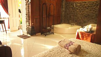 The Riverside Javanese Cottages