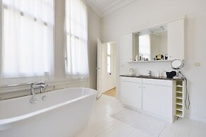 Zurenborg Area Apartments