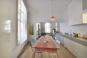 Zurenborg Area Apartments