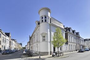 Zurenborg Area Apartments