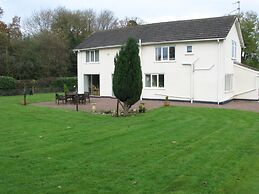 Broadwell Guest House