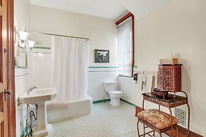 The Gables at Stirling Guest Hotel