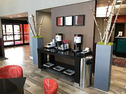 Hampton Inn & Suites Moore