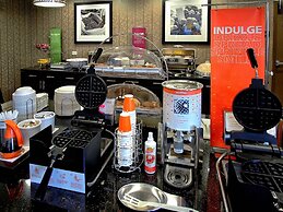 Hampton Inn & Suites Moore