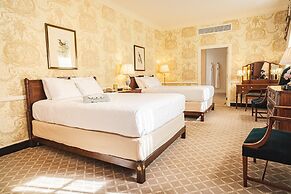 Williamsburg Inn, an official Colonial Williamsburg Hotel