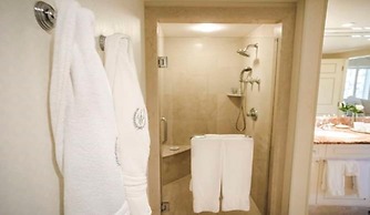 Williamsburg Inn, an official Colonial Williamsburg Hotel