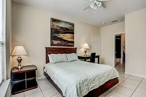 Villa Laverne 3 Bed Room Suite Furnished Condos