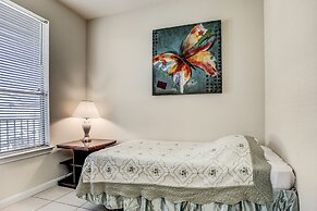 Villa Laverne 3 Bed Room Suite Furnished Condos