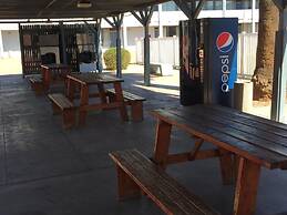 E-Z 8 Motel Phoenix Airporter