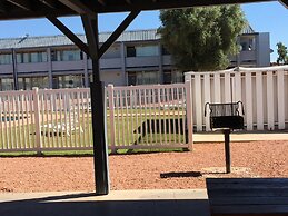 E-Z 8 Motel Phoenix Airporter