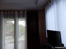 24/7 Lantawan Resort