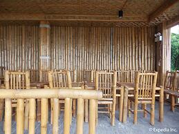 24/7 Lantawan Resort