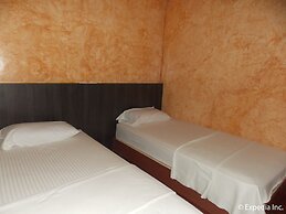 24/7 Lantawan Resort