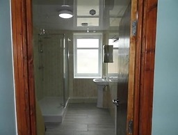 Hayat Hotel