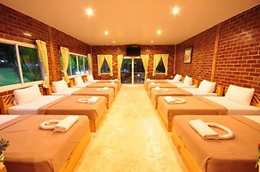 Theerama Cottage Resort